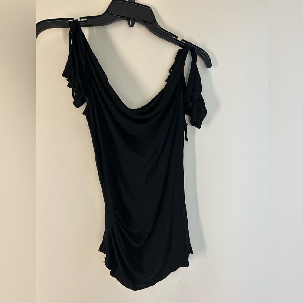 Vintage Diane Von Furstenberg Black Asymmetrical Ruched top